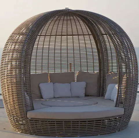 Outdoor Liggend Bed Rotan Creatieve Vogelkooi Resort Hotel Openlucht Zeezicht Kamer Multi-persoon Salontafel Combinatie Leisure Rotan Bed